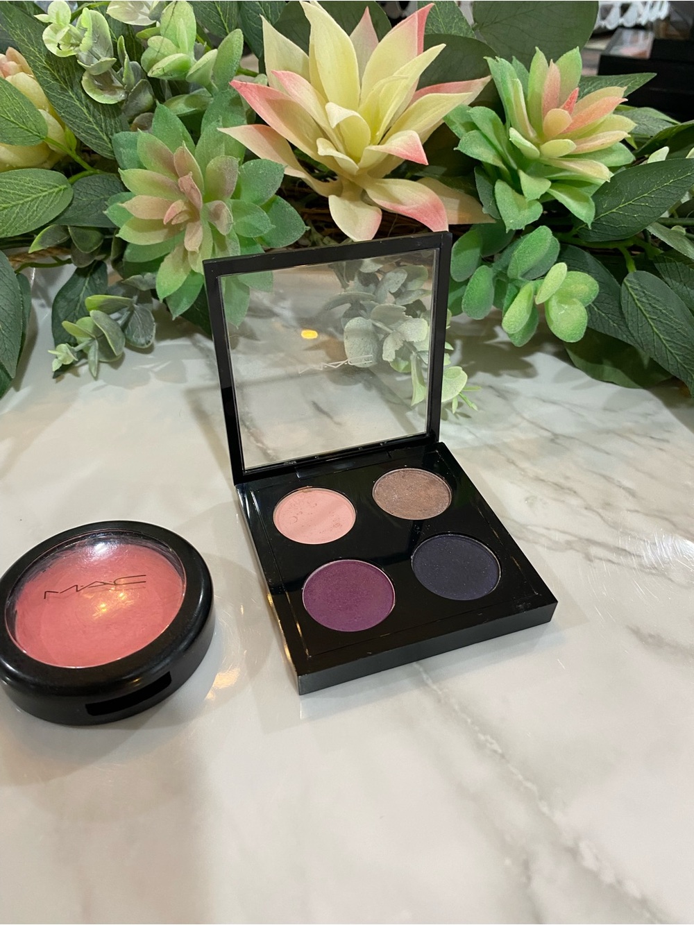 MAC Limited Edition/Collectible & Discontinued Shop & Drop Eyeshadow Quad